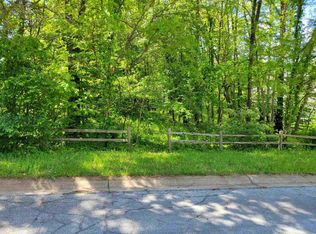 312 Tiger Ct, New Carlisle, IN 46552