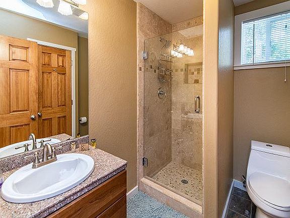 downstairs bathroom full shower