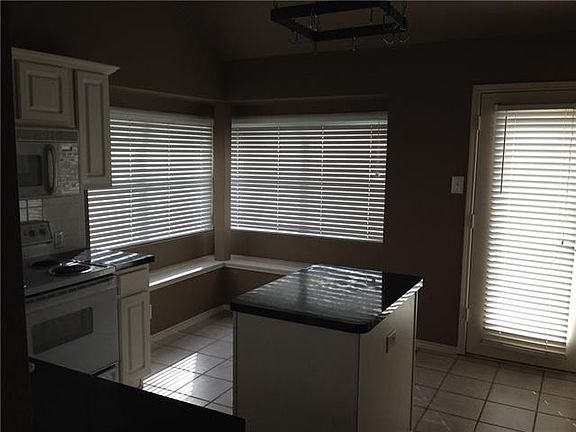 3rd image of 1648 Big Bend Dr