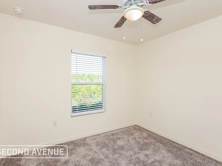 3301 65th St W — Photo 11