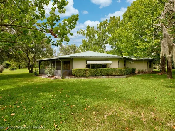 334 Henscratch Rd, Lake Placid, FL 33852