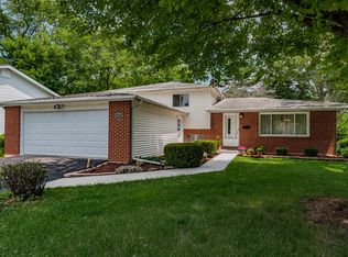 189 S Park Blvd, Glen Ellyn, IL 60137