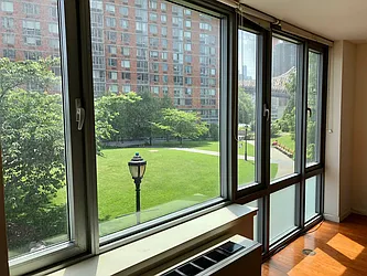 Rented by MG Realty NYC