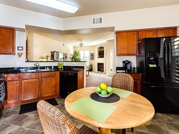 4th image of 5350 Dunlay Dr Unit 315
