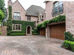 14 Lana Ln, Houston, TX 77027
