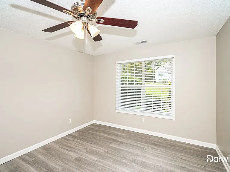 54 Connie Dr — Photo 14