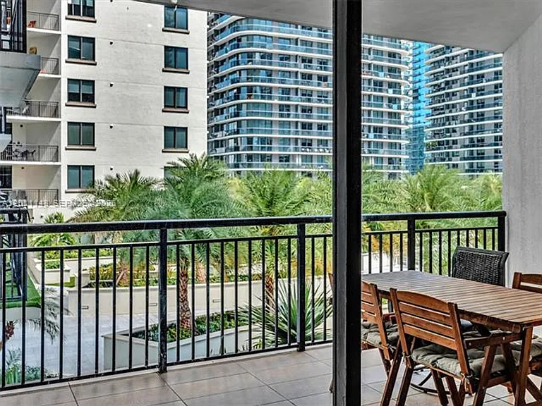 999 SW 1st Ave #CU-1201 — Photo 6