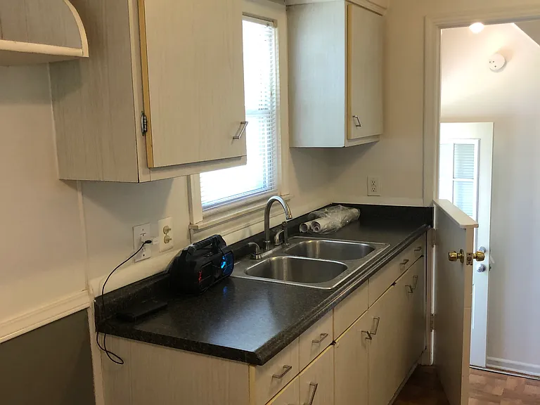 3036 Greenfield Rd — Photo 13