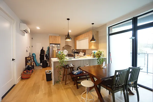 Rented by Rennit Inc. | media 3