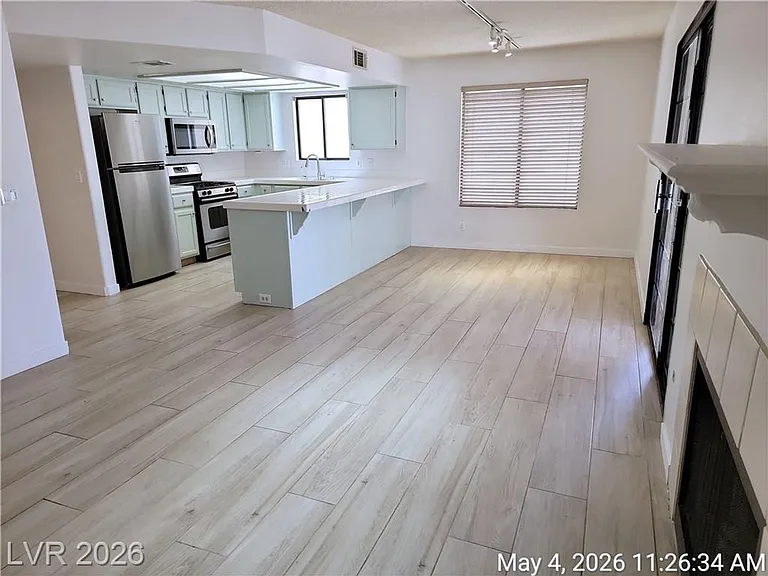 2829 Autumn Haze Ln — Photo 9