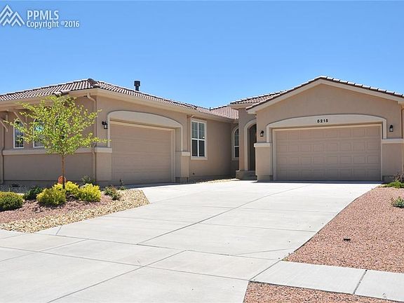 OMG!  Gorgeous custom, featuring every single upgrade you can imagine!  Parade o