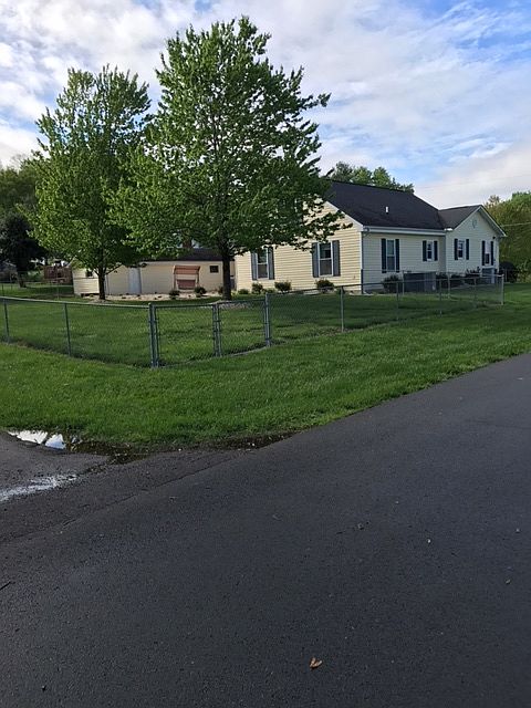 2nd image of 414 Bonnie Kate Blvd
