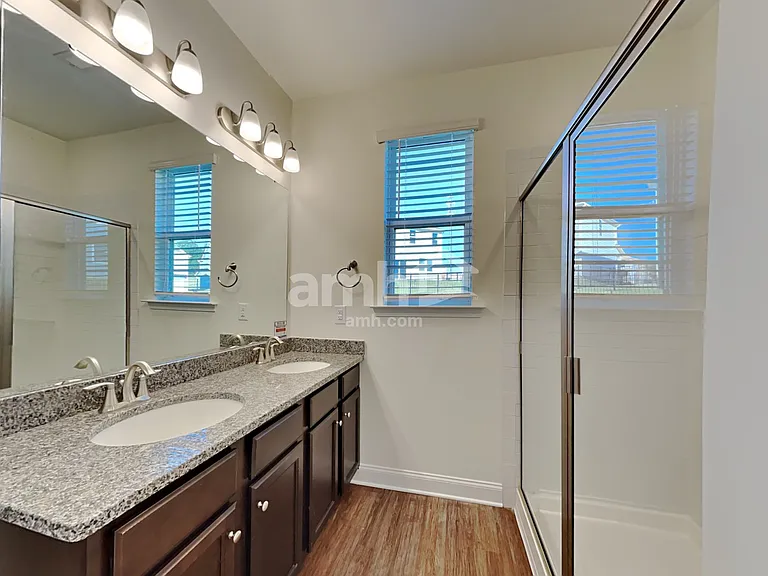 112 Twin River Dr — Photo 18