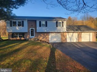 2741 Lewisberry Rd, York, PA 17404