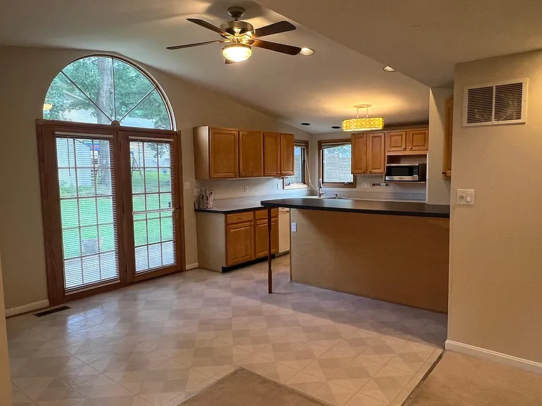 5 Madison Mills Ct — Photo 4