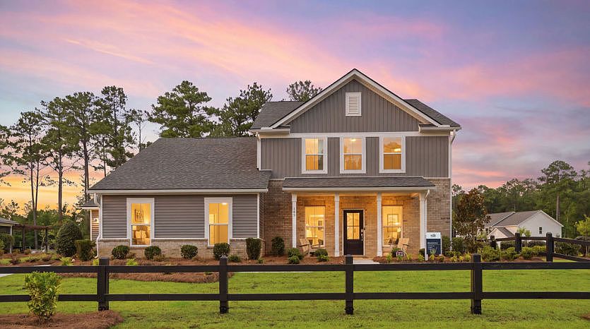 Braddock Exterior