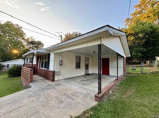 205 Choctaw St, Warner Robins, GA 31088