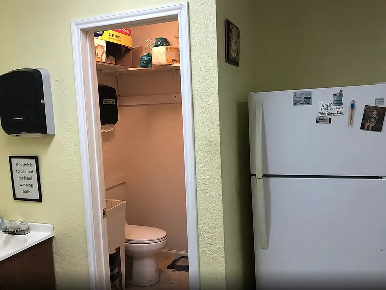 2522 Holly Hill Dr — Photo 13