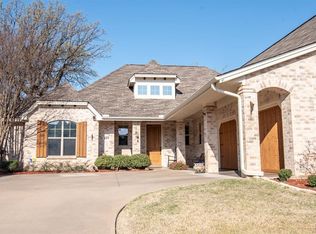 207 Turner Cir, Granbury, TX 76048