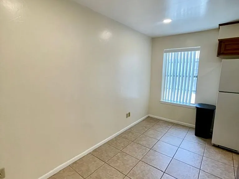 1915 S 10th St #110 — Photo 18