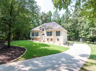 45 Pine Needle Ct, Newnan, GA 30263