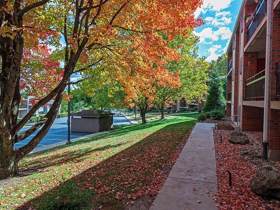 Durham Court Apartments, Buildings A,B and C 9500 Babcock Blvd