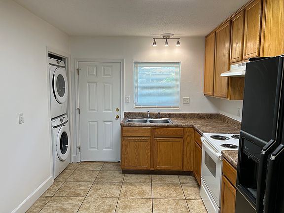 2nd image of 107 McClure Dr APT B