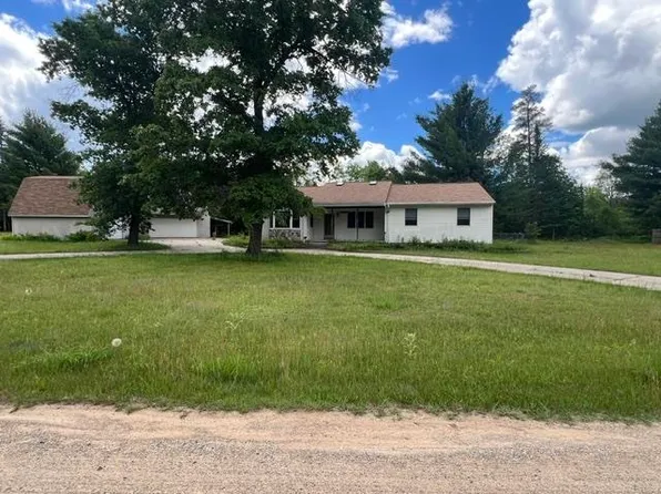 4161 Gayla Dr, Harrison, MI 48625
