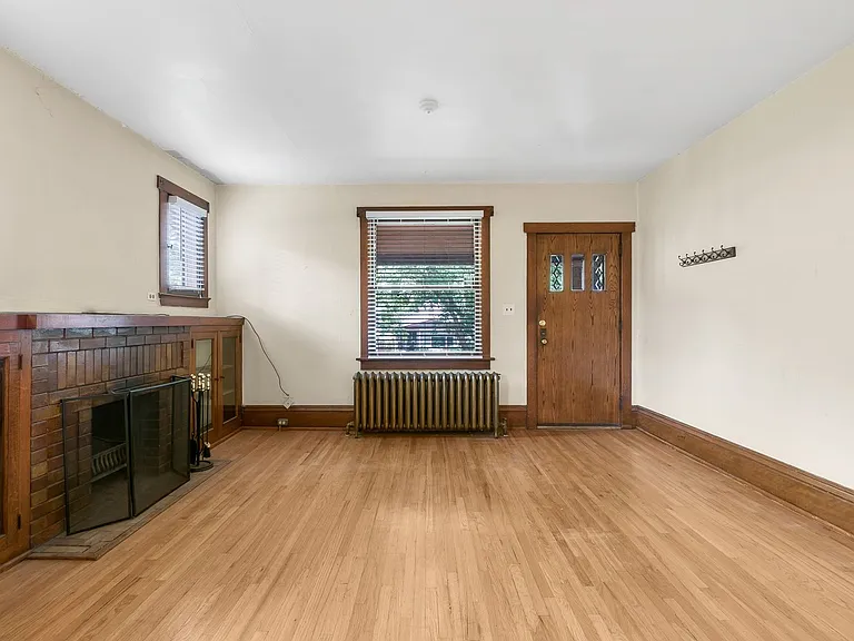 264 S Lafayette St — Photo 16