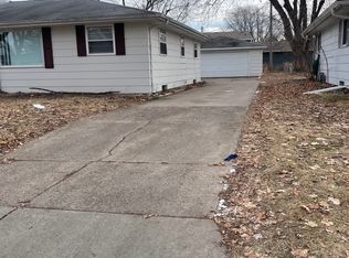 716 N Fernmeadow Dr #716, Appleton, WI 54915