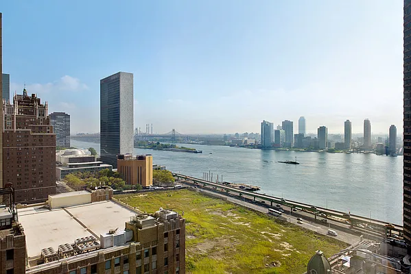 Rented by Vipler Realty | media 8