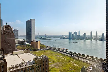 Rented by Vipler Realty