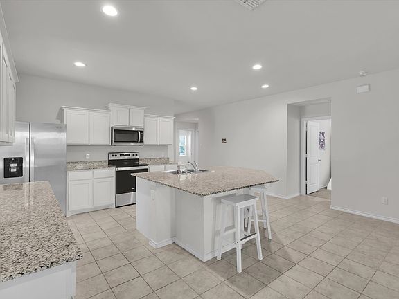 4th image of 3033 Manu St