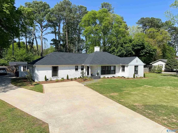 1612 Stratford Rd SE, Decatur, AL 35601