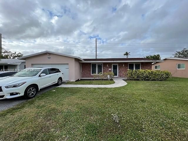1st image of 3991 N 41st Ct