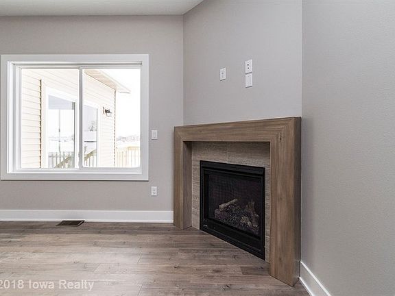 5th image of 9037 Jean Louise Dr