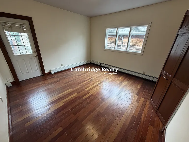 569R Main St #2R — Photo 6