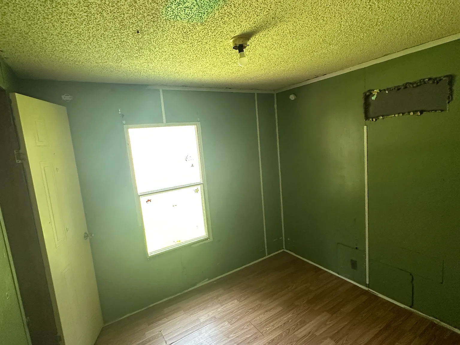 2 bed, 1050 sqft, $800 — Photo 3