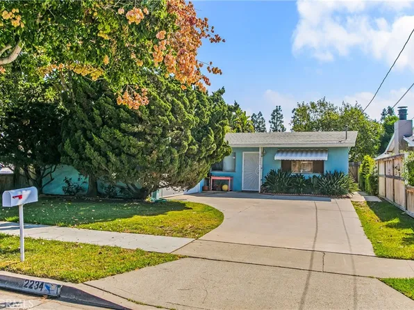 2234 Avalon St, Costa Mesa, CA 92627