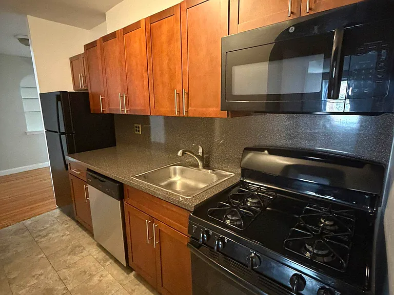 3300 Netherland Ave #1E — Photo 8