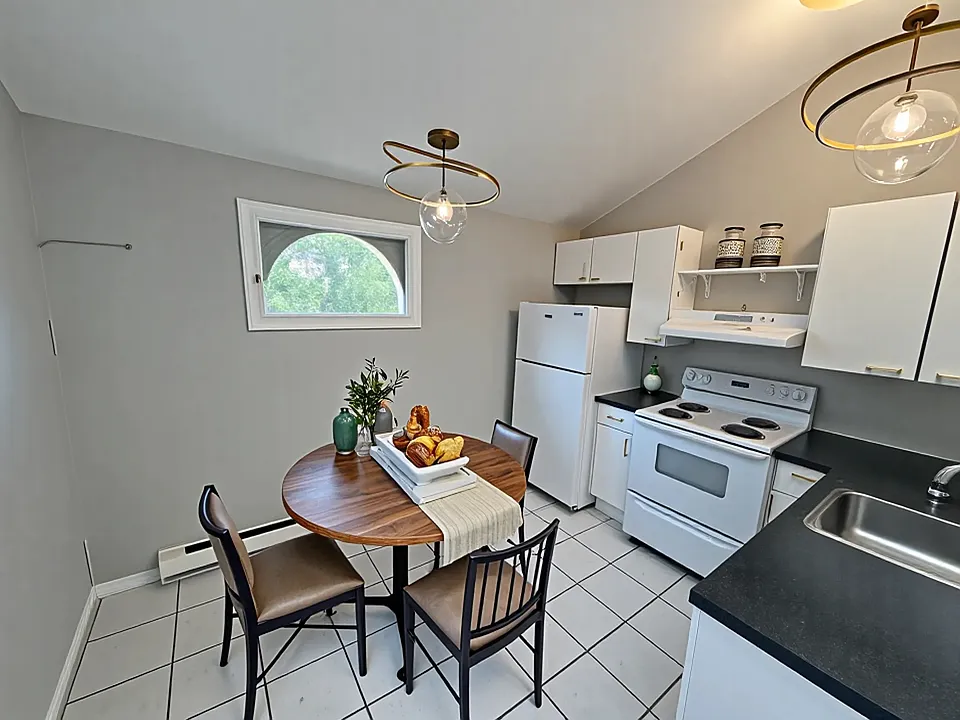 147 Bold St #3
