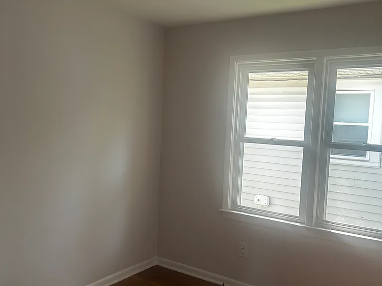 23812 Knickerbocker Rd — Photo 8