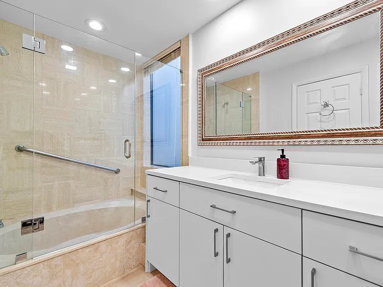7460 La Paz Blvd #304 — Photo 8