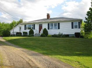 927 China Rd, Winslow, ME 04901