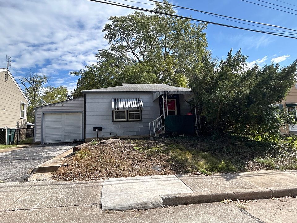 1st image of 414 Plaza Ave
