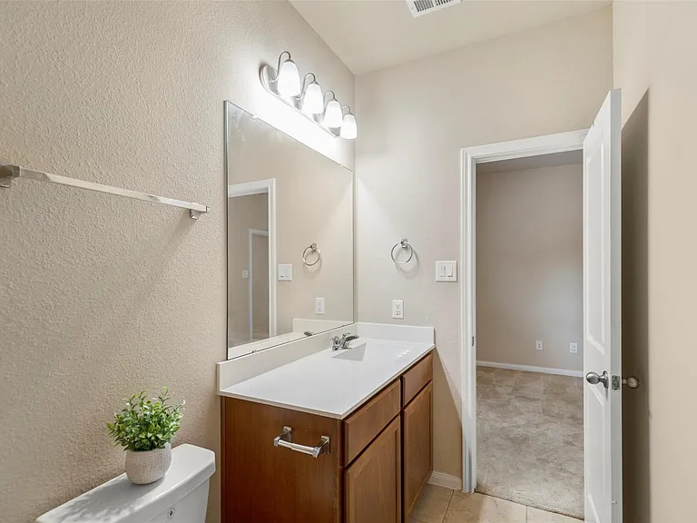 15714 Highlands Cove Dr — Photo 13