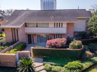 655 S Ripple Creek Dr #655, Houston, TX 77057