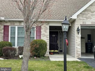 222 Touchstone Dr, Carlisle, PA 17015