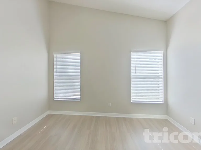2143 Kaylas Ct — Photo 5