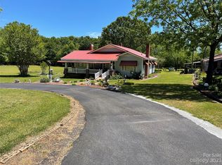869 Old Us Highway 221a, Mooresboro, NC 28114